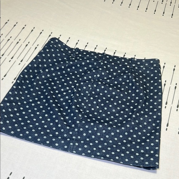 J.Crew Blue Mini Denim Pencil Skirt for Casual Resort Wear. Size 6 - Picture 3 of 8